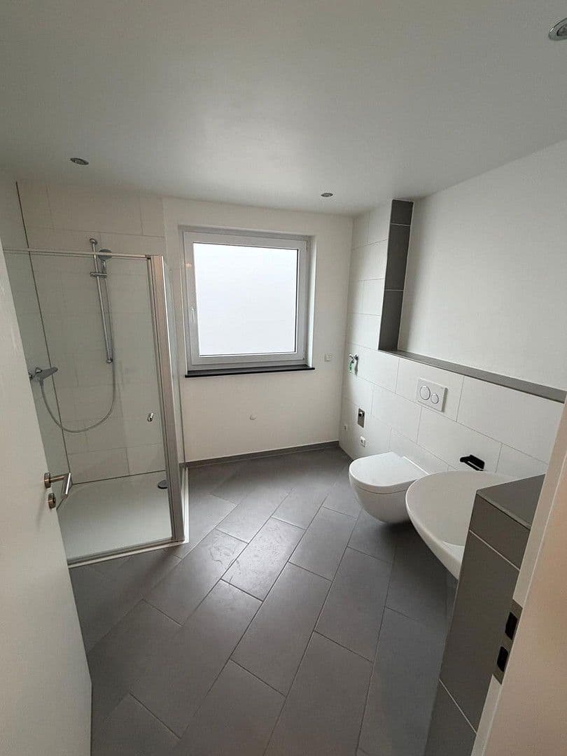 2 bedroom with open-plan kitchen flat for sale, 90 m², Biebesheim am Rhein, Hesse 2 bedroom with open-plan kitchen flat for sale, 90 m², Biebesheim am Rhein, Hesse