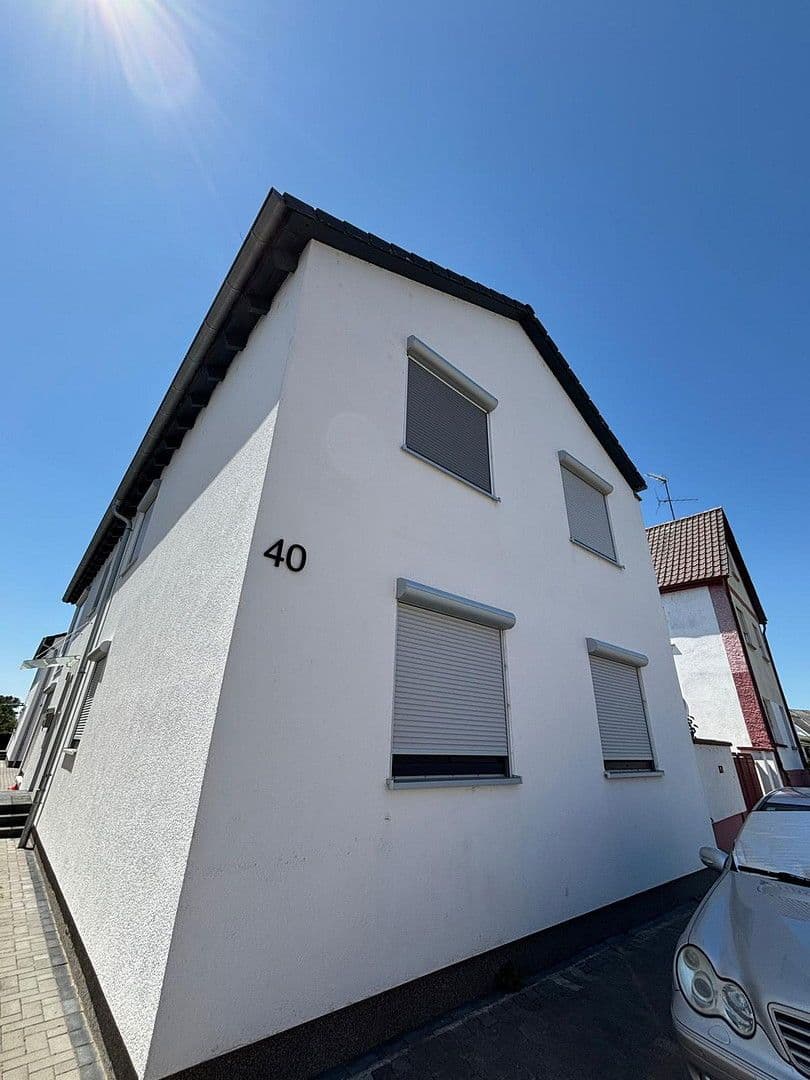 2 bedroom with open-plan kitchen flat for sale, 90 m², Biebesheim am Rhein, Hesse 2 bedroom with open-plan kitchen flat for sale, 90 m², Biebesheim am Rhein, Hesse