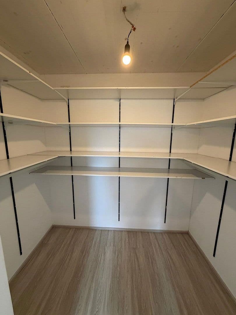 2 bedroom with open-plan kitchen flat for sale, 90 m², Biebesheim am Rhein, Hesse 2 bedroom with open-plan kitchen flat for sale, 90 m², Biebesheim am Rhein, Hesse