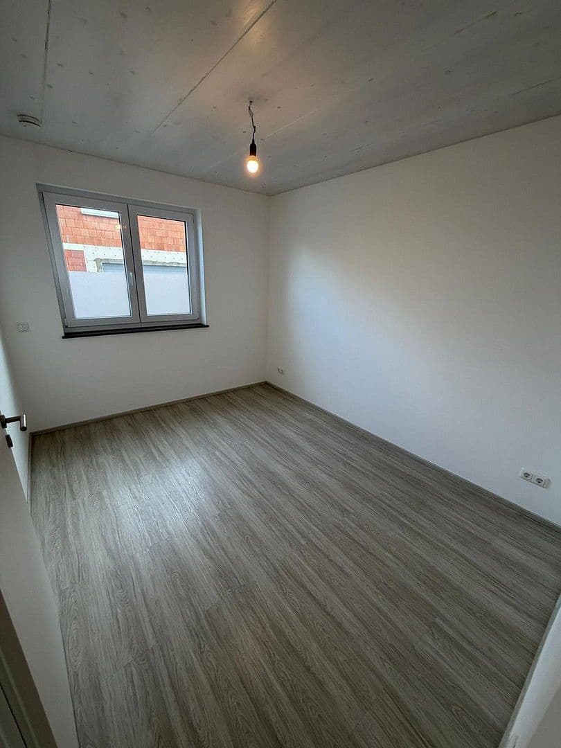 2 bedroom with open-plan kitchen flat for sale, 90 m², Biebesheim am Rhein, Hesse 2 bedroom with open-plan kitchen flat for sale, 90 m², Biebesheim am Rhein, Hesse