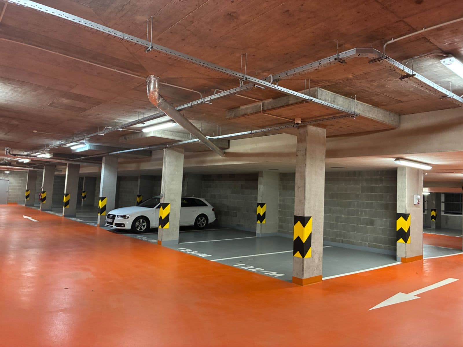 garage to rent, 37 m², Zásadská, Prague, Prague garage to rent, 37 m², Zásadská, Prague, Prague