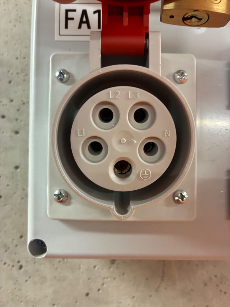 garage to rent, 37 m², Zásadská, Prague, Prague garage to rent, 37 m², Zásadská, Prague, Prague