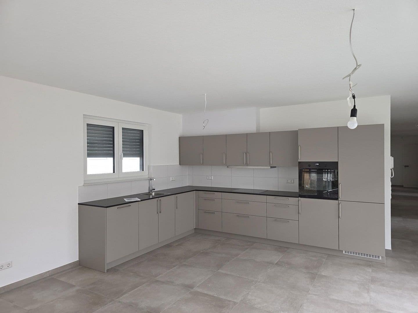 2 bedroom with open-plan kitchen flat to rent, 86 m², Eberstadt, Baden-Württemberg 2 bedroom with open-plan kitchen flat to rent, 86 m², Eberstadt, Baden-Württemberg