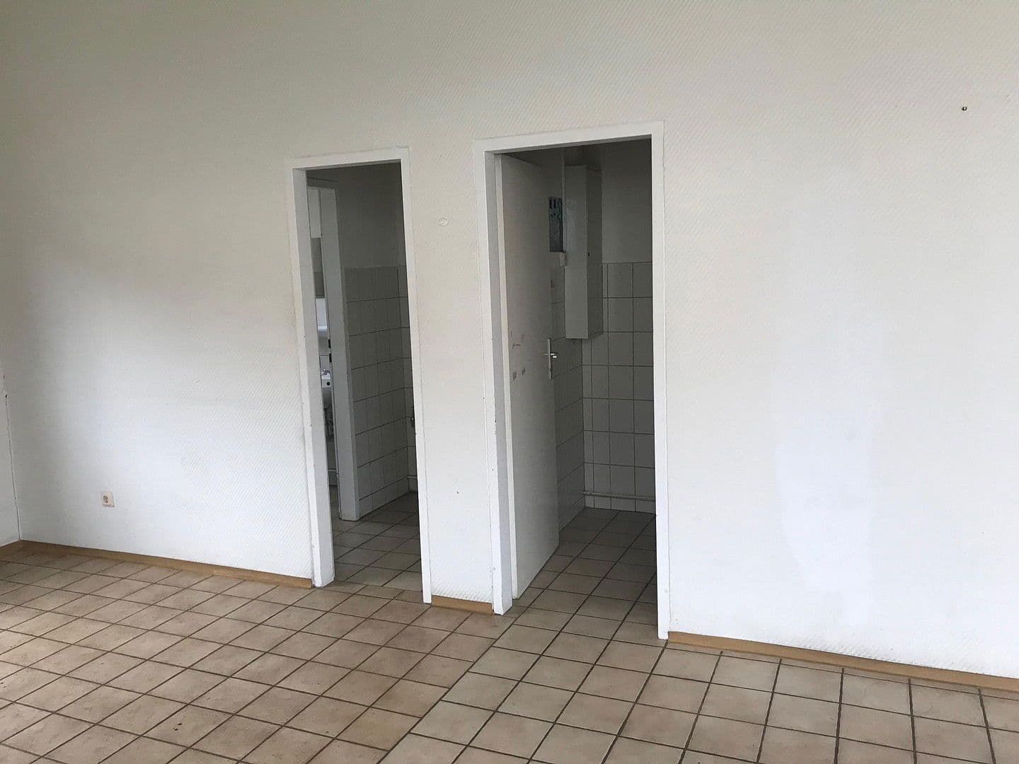 non-residential property to rent, 104 m², Strehla, Saxony non-residential property to rent, 104 m², Strehla, Saxony