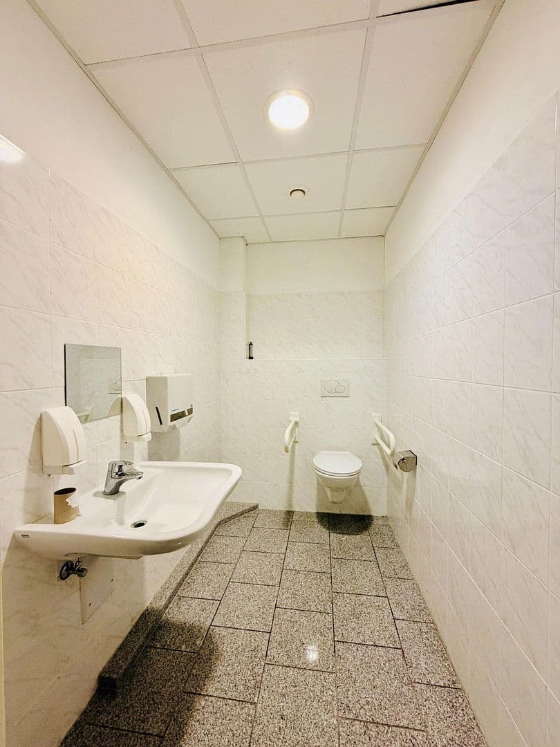 non-residential property to rent, 230 m², Draisstraße 1, Karlsbad, Baden-Württemberg non-residential property to rent, 230 m², Draisstraße 1, Karlsbad, Baden-Württemberg