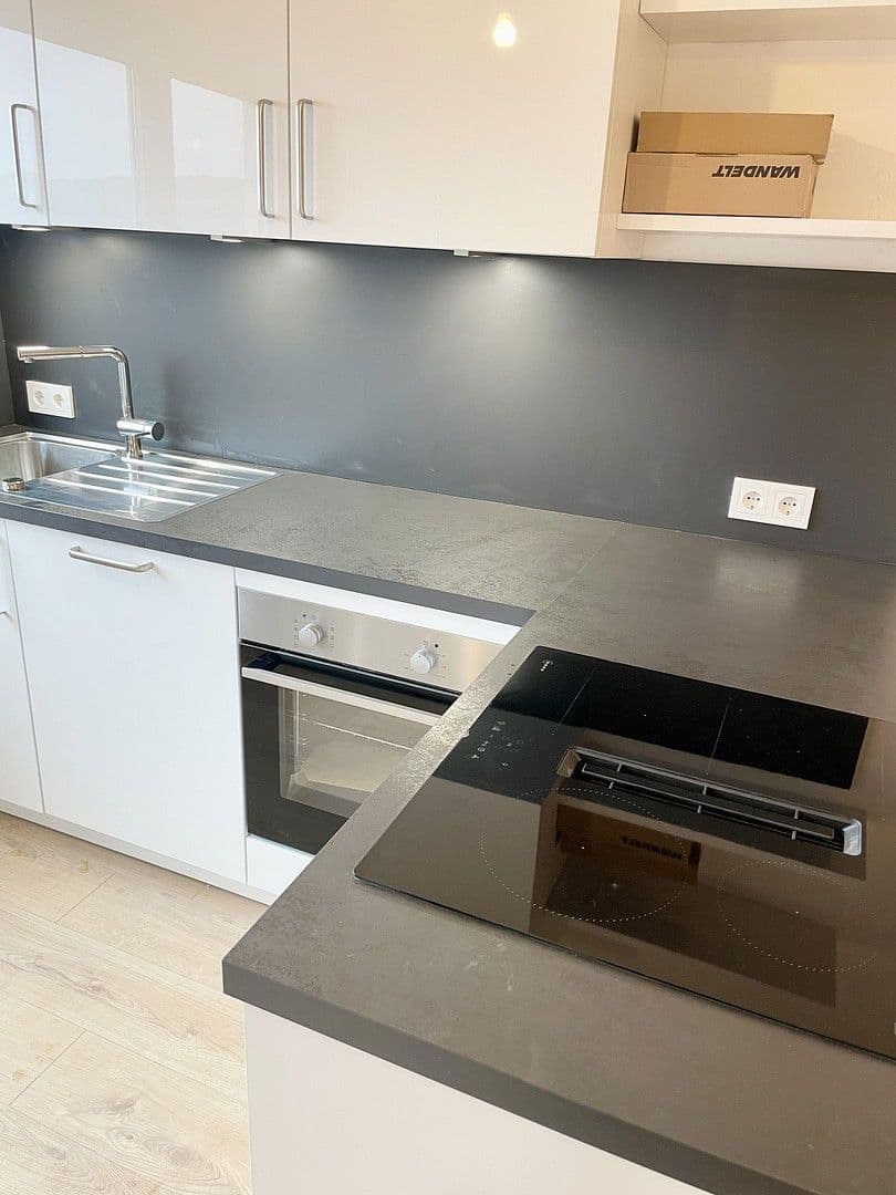 2 bedroom with open-plan kitchen flat to rent, 87 m², Seeäckerstrasse 23, Leonberg, Baden-Württemberg 2 bedroom with open-plan kitchen flat to rent, 87 m², Seeäckerstrasse 23, Leonberg, Baden-Württemberg