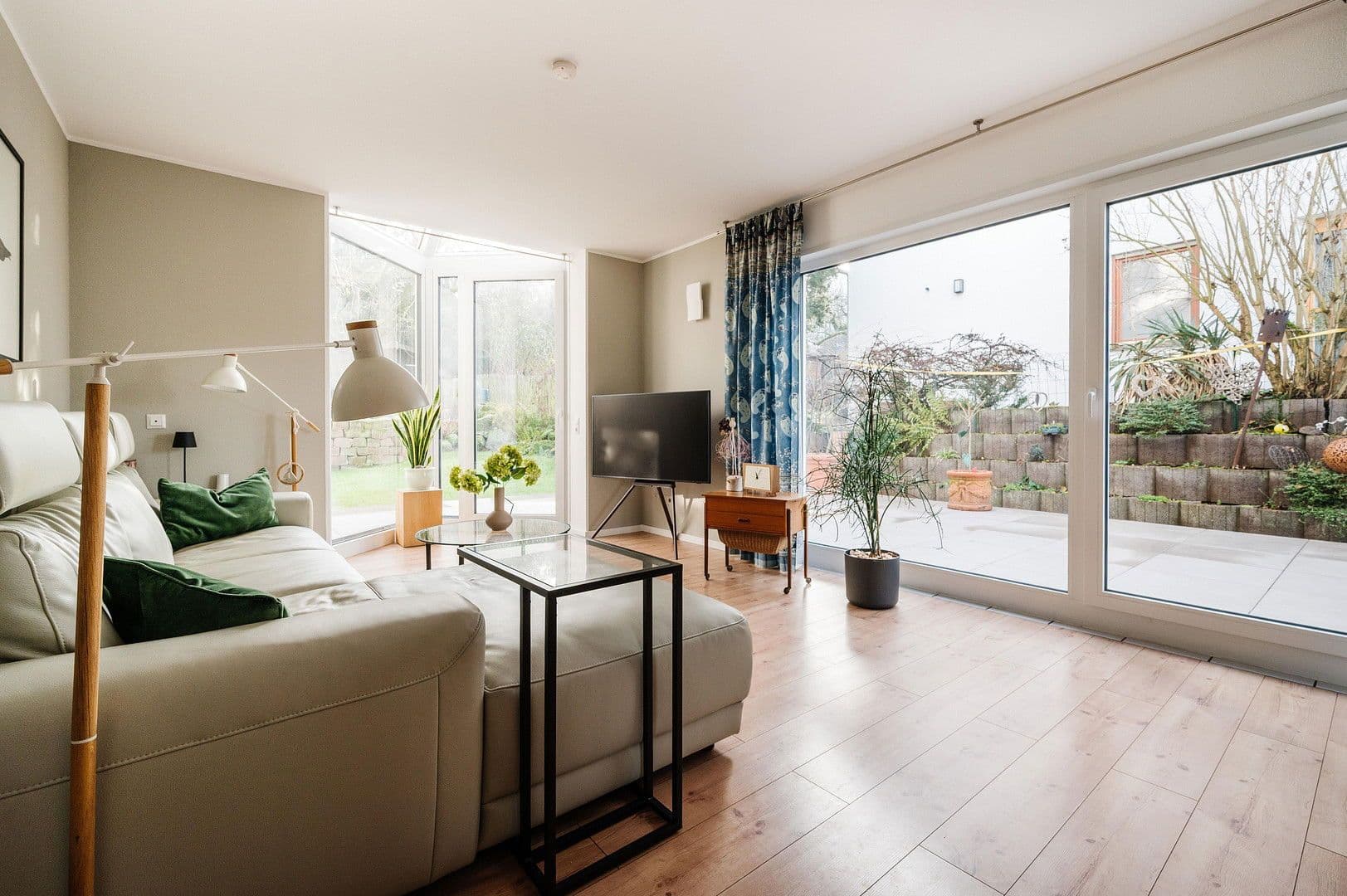 house for sale, 240 m², Wingertsweg 4, Roßdorf, Hesse house for sale, 240 m², Wingertsweg 4, Roßdorf, Hesse