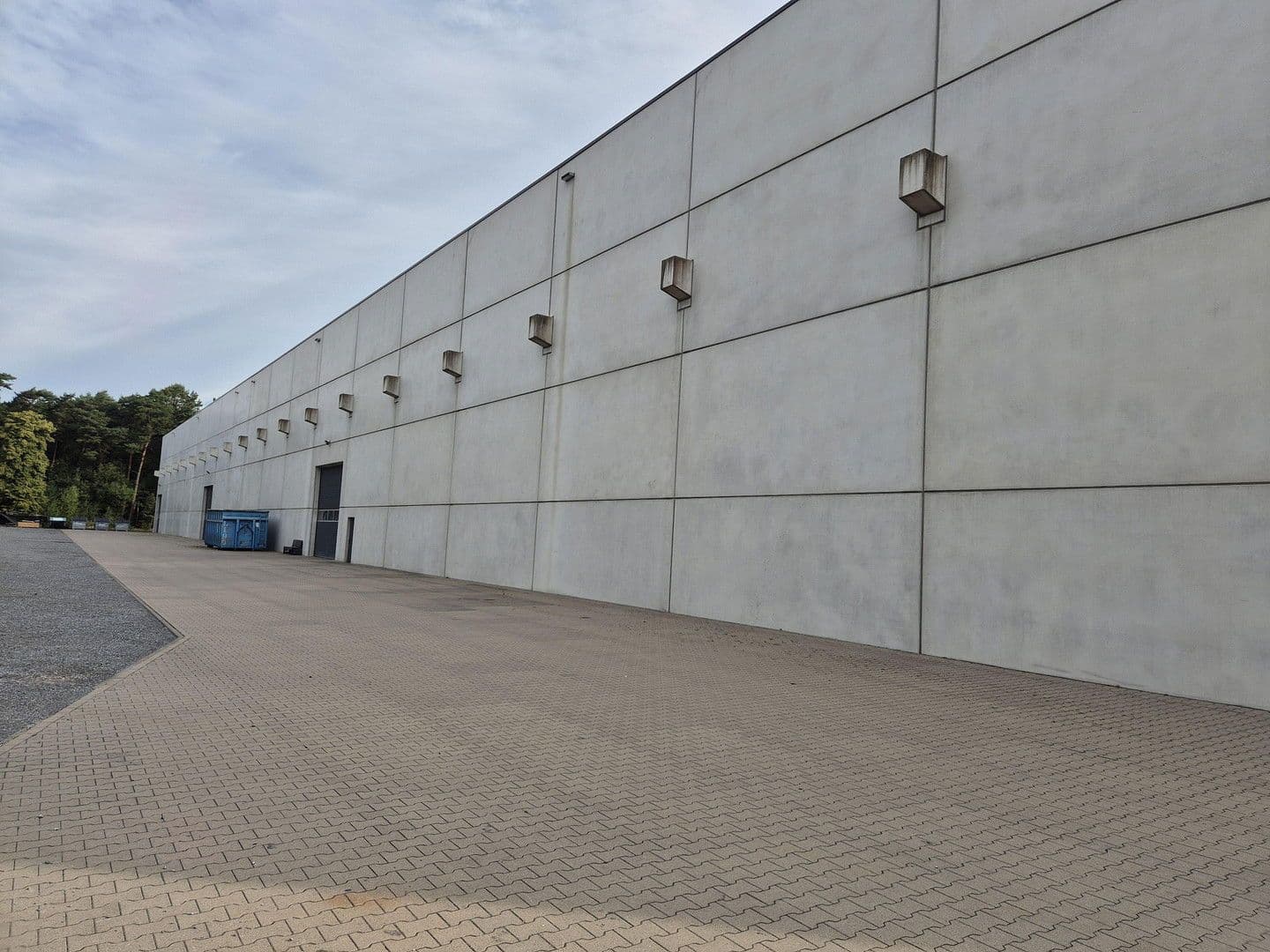 non-residential property to rent, 750 m², Industriestr. 31, Hövelhof, North Rhine-Westphalia non-residential property to rent, 750 m², Industriestr. 31, Hövelhof, North Rhine-Westphalia