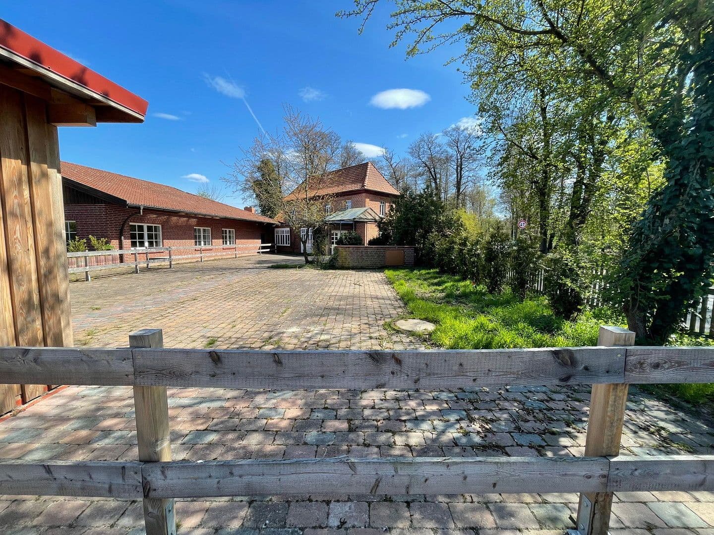 house to rent, 227 m², An der Alpe 2, Neustadt am Rübenberge, Lower Saxony house to rent, 227 m², An der Alpe 2, Neustadt am Rübenberge, Lower Saxony