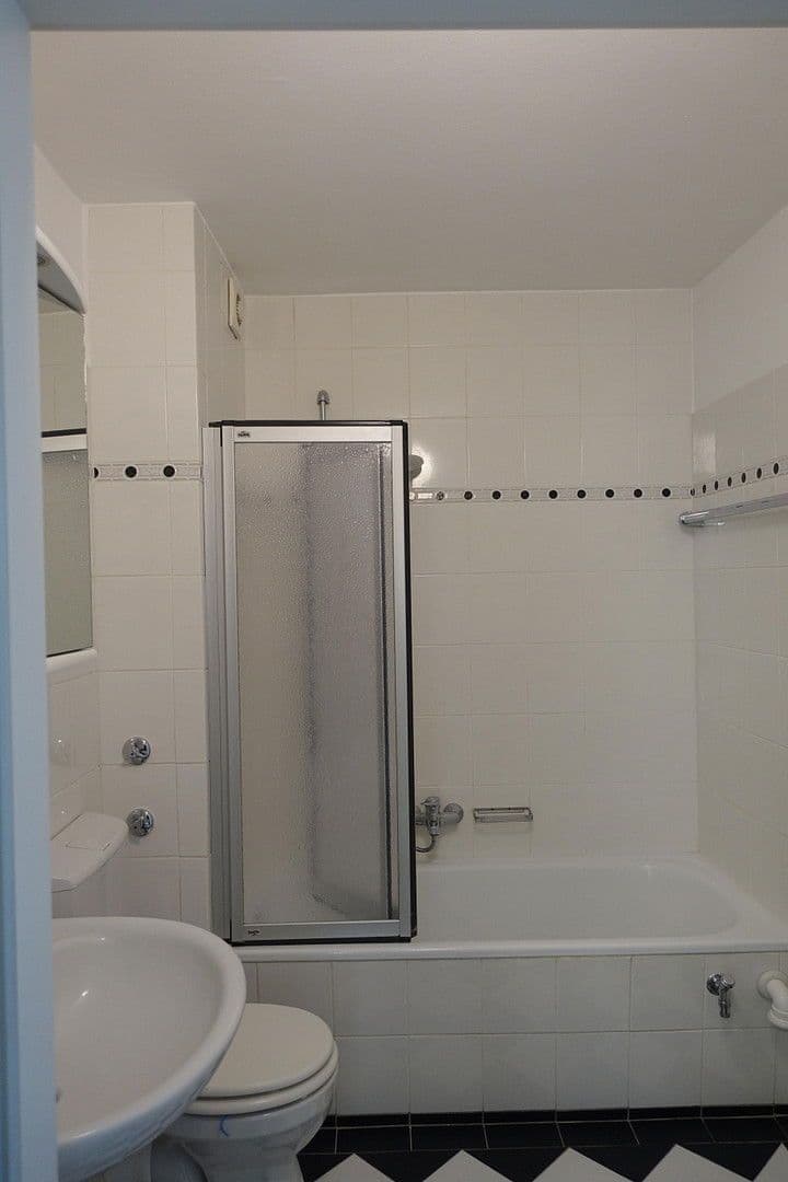 3 bedroom flat to rent, 67 m², Köln, North Rhine-Westphalia 3 bedroom flat to rent, 67 m², Köln, North Rhine-Westphalia