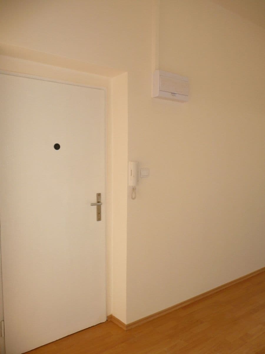 1 bedroom with open-plan kitchen flat to rent, 59 m², Kobyliské náměstí, Prague, Prague 1 bedroom with open-plan kitchen flat to rent, 59 m², Kobyliské náměstí, Prague, Prague