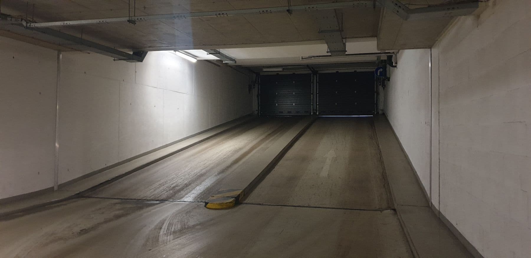 garage to rent, 20 m², Italská, Prague, Prague garage to rent, 20 m², Italská, Prague, Prague