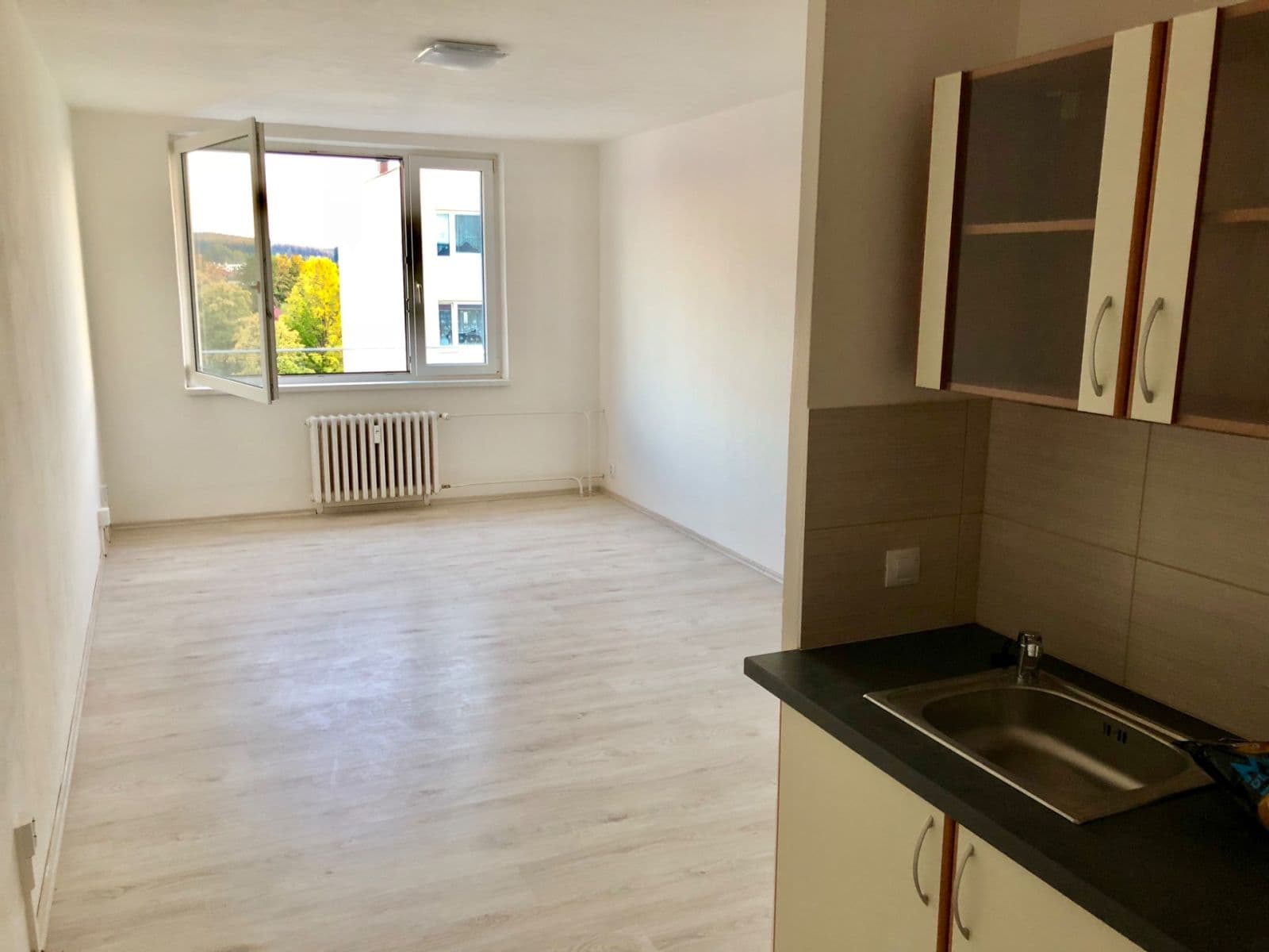 1 bedroom with open-plan kitchen flat for sale, 45 m², Šachetní, Příbram, Středočeský Region 1 bedroom with open-plan kitchen flat for sale, 45 m², Šachetní, Příbram, Středočeský Region