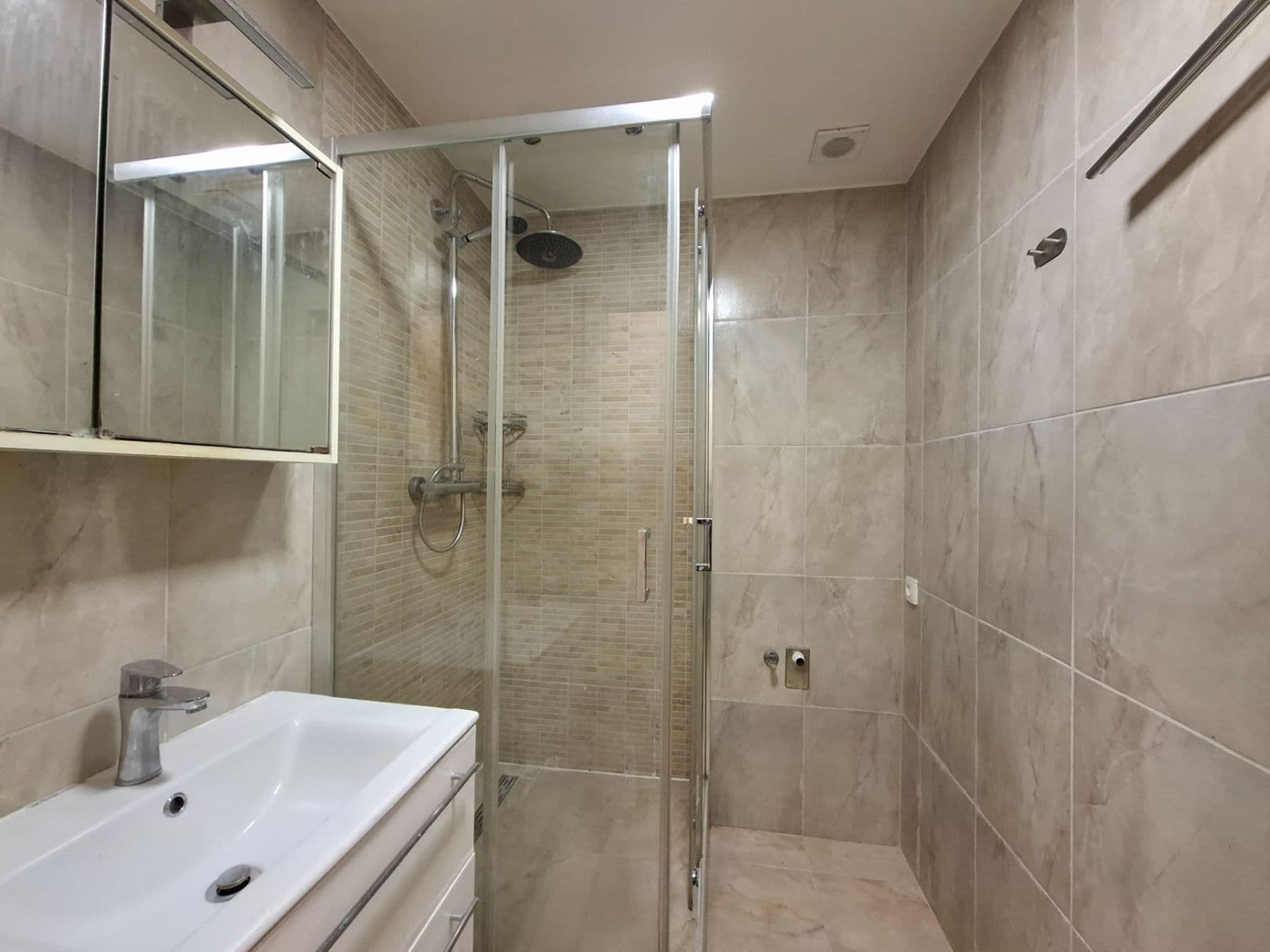 3 bedroom flat for sale, 70 m², Rezkova, Ostrava, Moravskoslezský Region 3 bedroom flat for sale, 70 m², Rezkova, Ostrava, Moravskoslezský Region