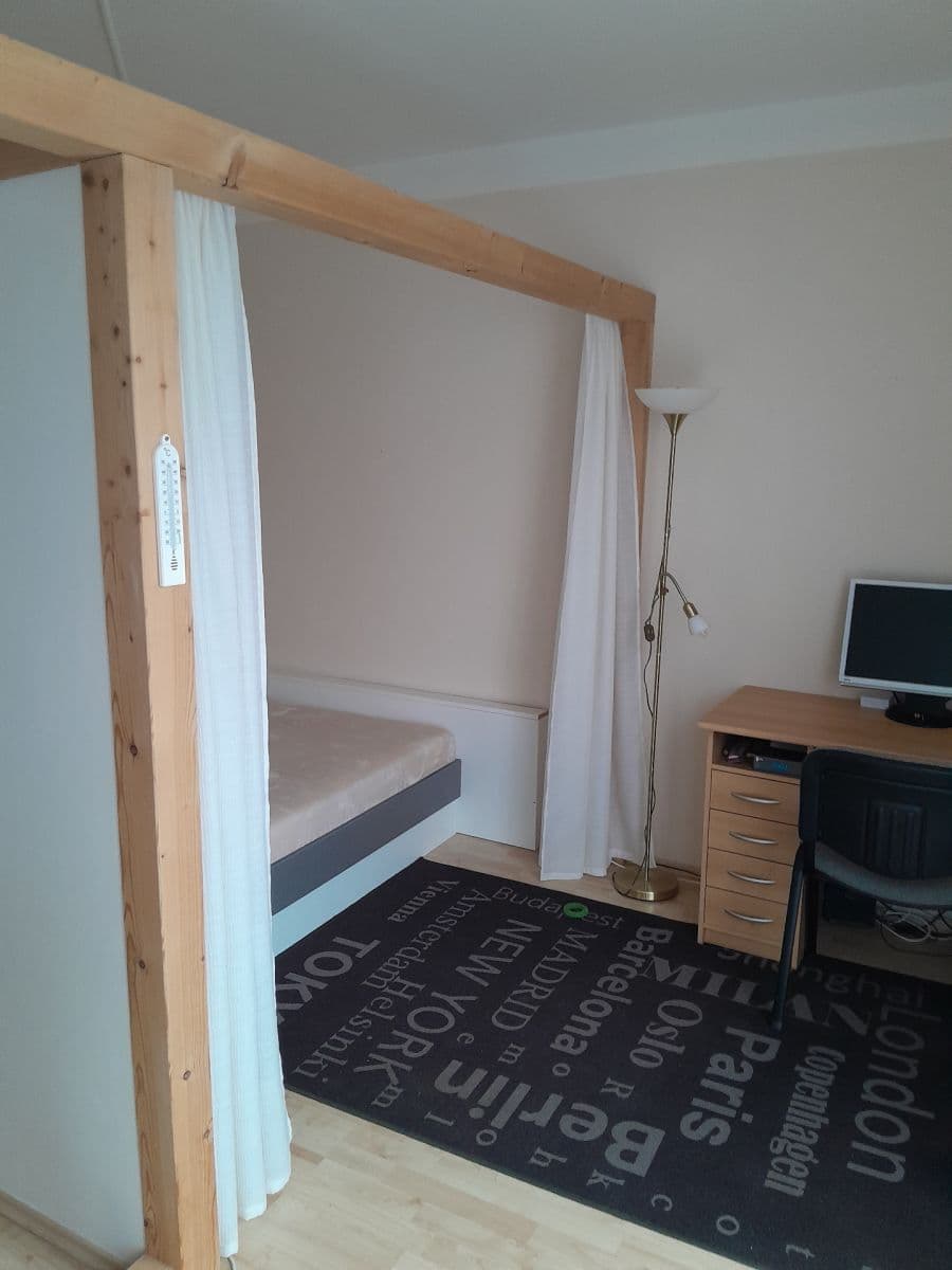 Studio flat to rent, 49 m², U Zátiší, Prague, Prague Studio flat to rent, 49 m², U Zátiší, Prague, Prague