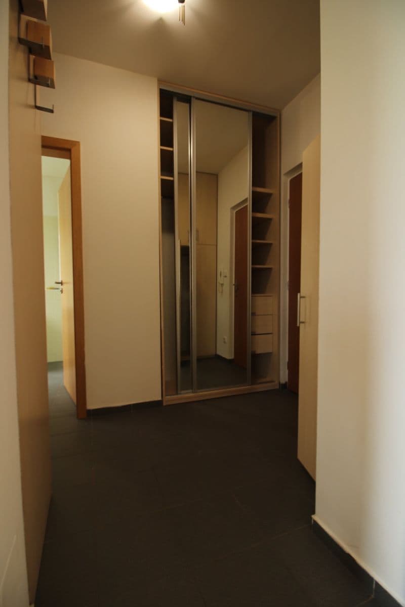 Studio flat to rent, 49 m², U Zátiší, Prague, Prague Studio flat to rent, 49 m², U Zátiší, Prague, Prague