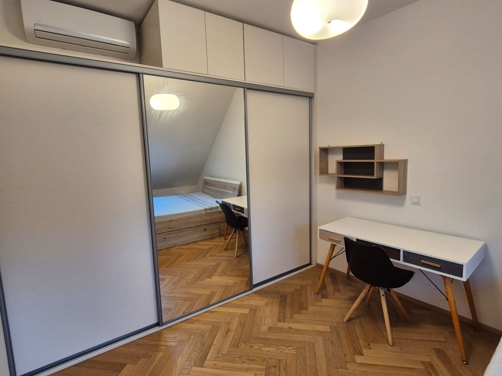 2 bedroom with open-plan kitchen flat to rent, 62 m², Horní, Prague, Prague 2 bedroom with open-plan kitchen flat to rent, 62 m², Horní, Prague, Prague