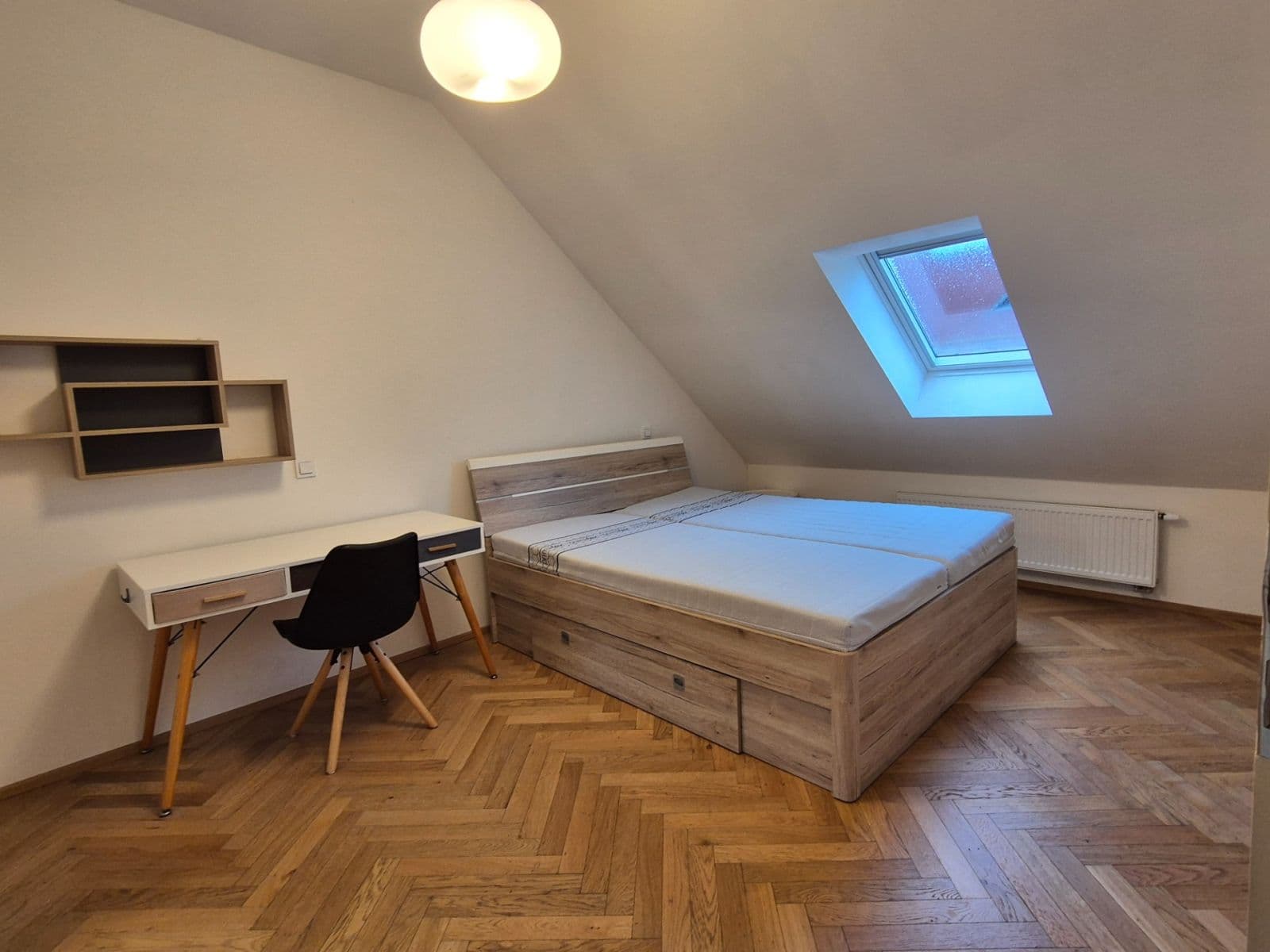 2 bedroom with open-plan kitchen flat to rent, 62 m², Horní, Prague, Prague 2 bedroom with open-plan kitchen flat to rent, 62 m², Horní, Prague, Prague