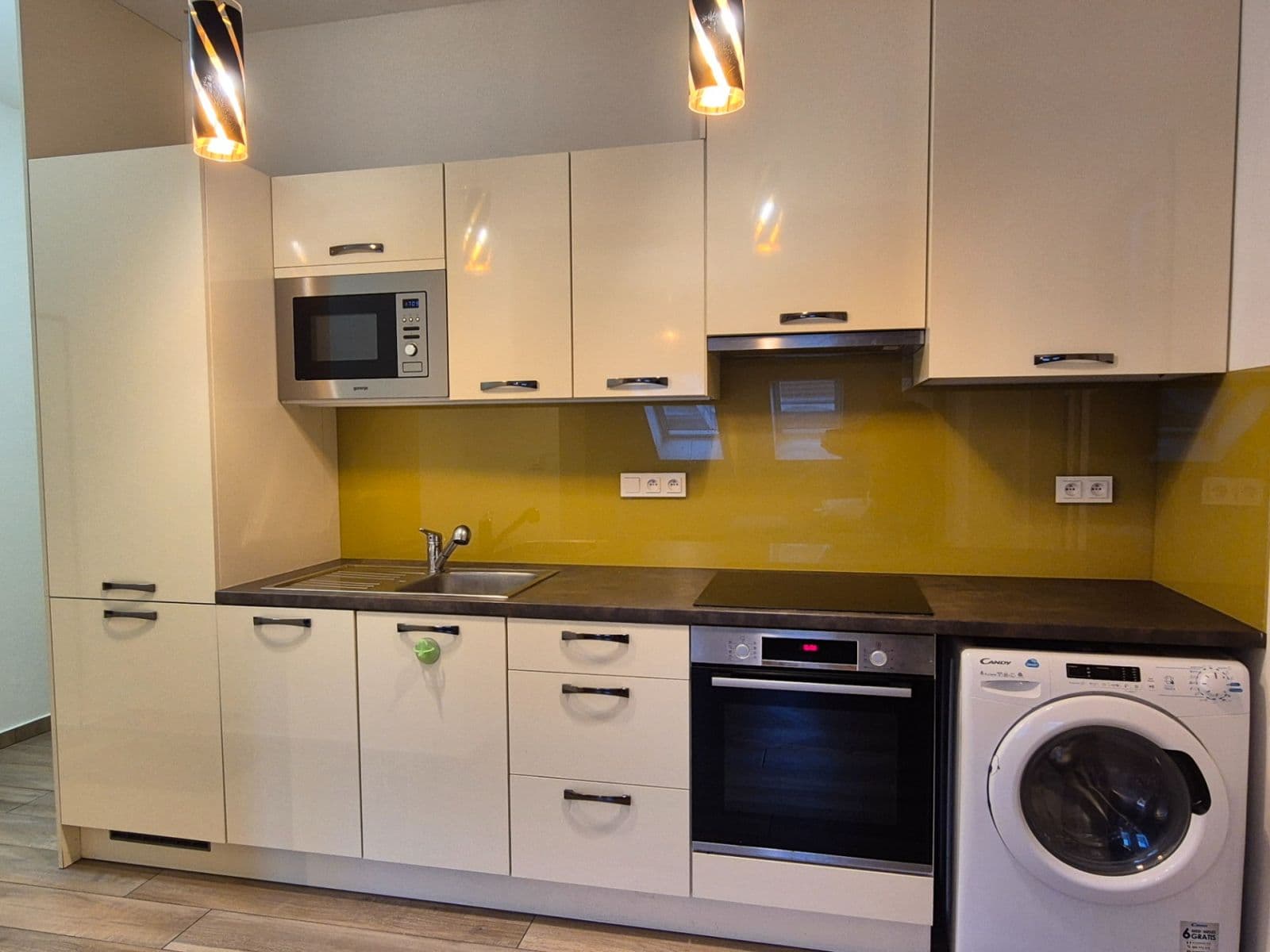 2 bedroom with open-plan kitchen flat to rent, 62 m², Horní, Prague, Prague 2 bedroom with open-plan kitchen flat to rent, 62 m², Horní, Prague, Prague