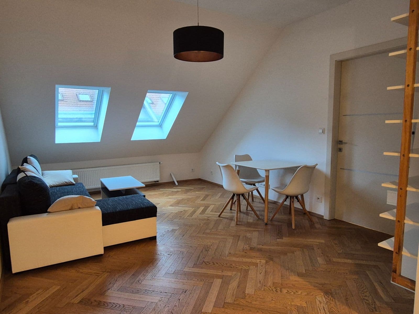 2 bedroom with open-plan kitchen flat to rent, 62 m², Horní, Prague, Prague 2 bedroom with open-plan kitchen flat to rent, 62 m², Horní, Prague, Prague