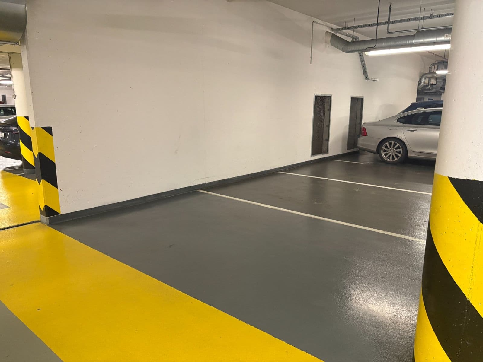 garage to rent, 12 m², Korunní, Prague, Prague garage to rent, 12 m², Korunní, Prague, Prague