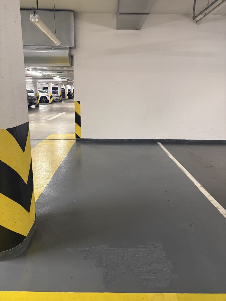 garage to rent, 12 m², Korunní, Prague, Prague garage to rent, 12 m², Korunní, Prague, Prague