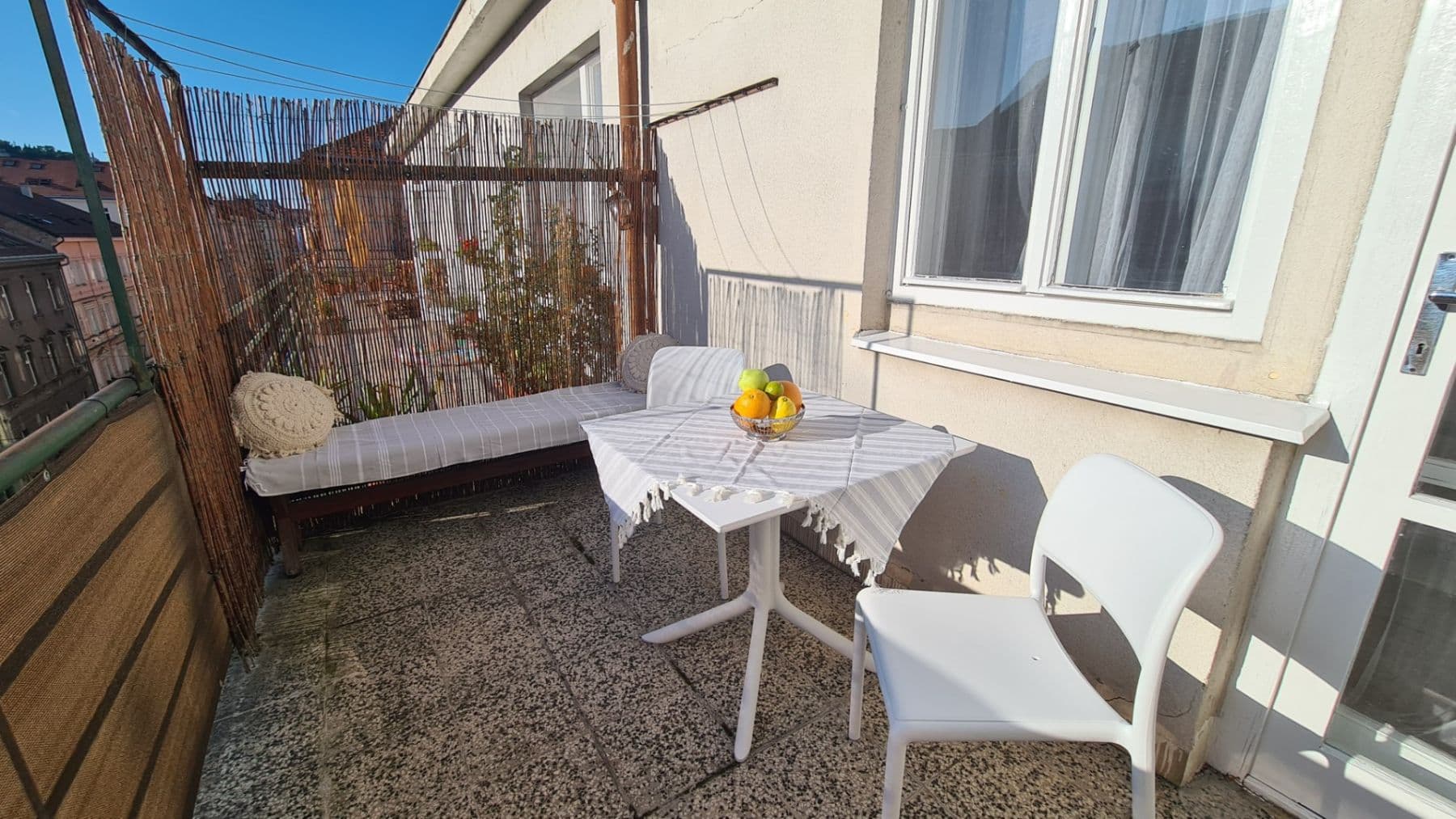 1 bedroom with open-plan kitchen flat to rent, 45 m², Vrázova, Prague, Prague 1 bedroom with open-plan kitchen flat to rent, 45 m², Vrázova, Prague, Prague