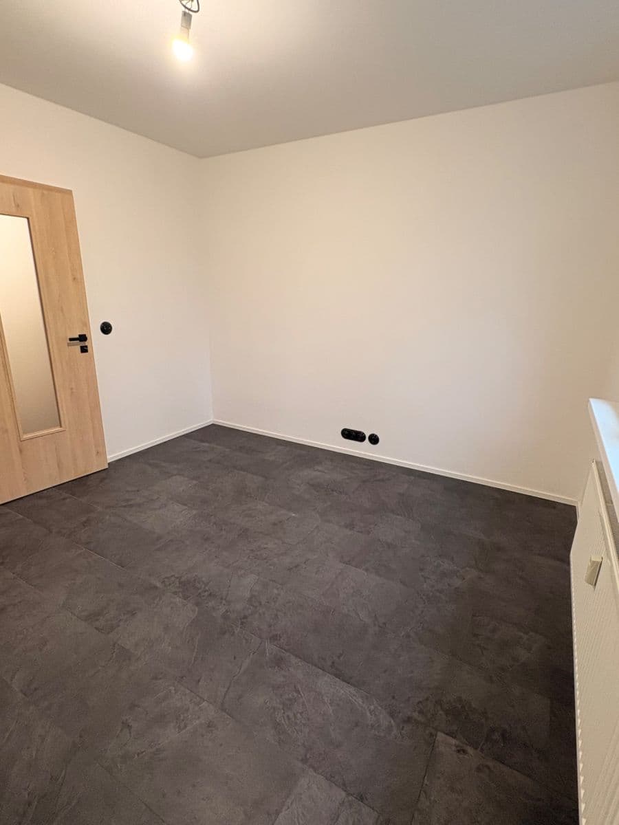 2 bedroom flat to rent, 55 m², Kremličkova, Prague, Prague 2 bedroom flat to rent, 55 m², Kremličkova, Prague, Prague