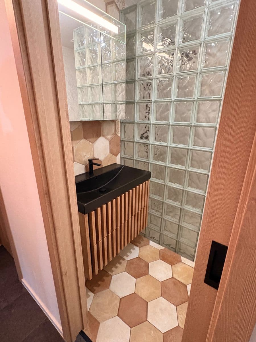 2 bedroom flat to rent, 55 m², Kremličkova, Prague, Prague 2 bedroom flat to rent, 55 m², Kremličkova, Prague, Prague