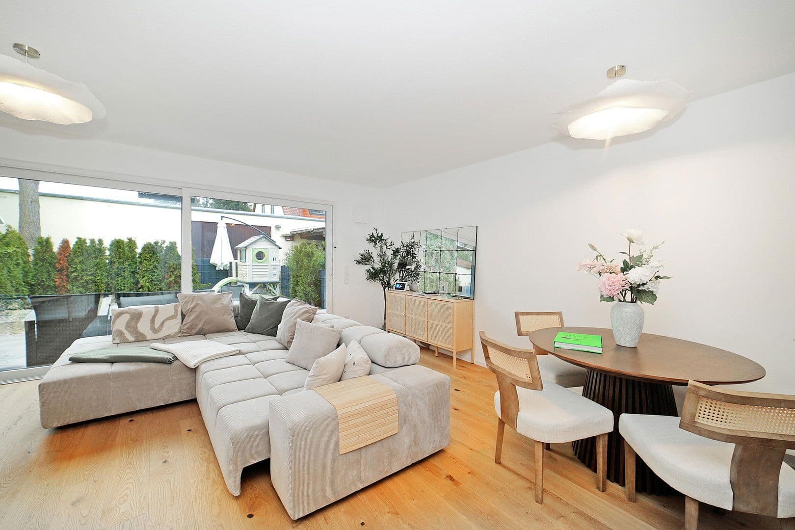 house to rent, 145 m², Von-Kahr-Straße 27e, München, Bavaria house to rent, 145 m², Von-Kahr-Straße 27e, München, Bavaria