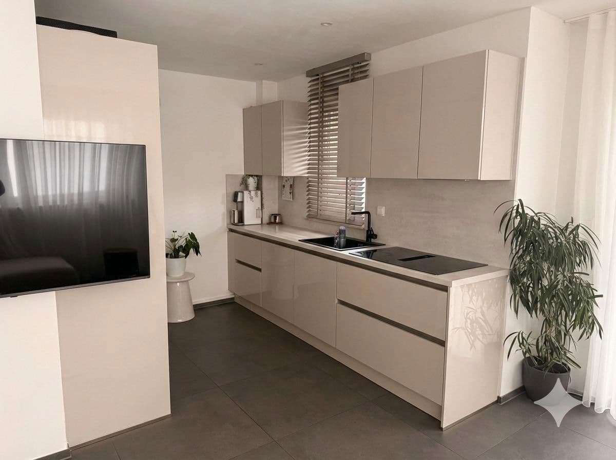 house for sale, 450 m², Rüsselsheim am Main, Hesse house for sale, 450 m², Rüsselsheim am Main, Hesse