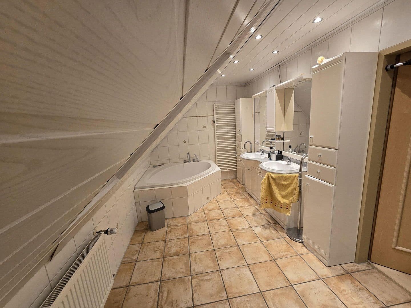 5 bedroom flat to rent, 180 m², Zum Silverberg 26, Haltern am See, North Rhine-Westphalia 5 bedroom flat to rent, 180 m², Zum Silverberg 26, Haltern am See, North Rhine-Westphalia