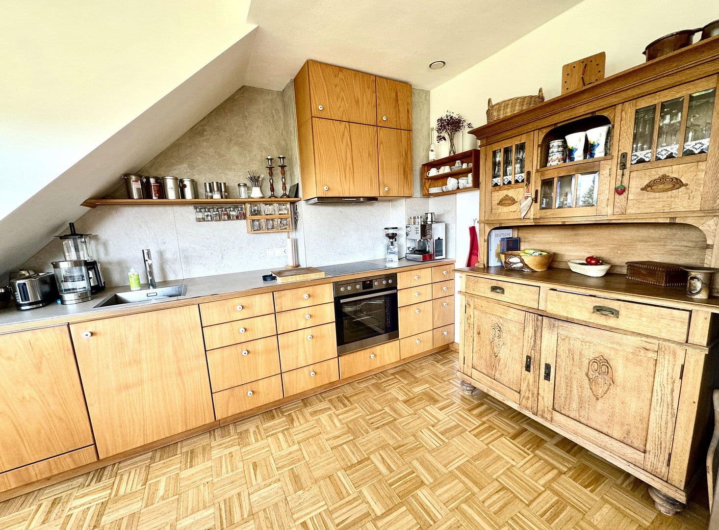 house for sale, 300 m², Ronnenberg, Lower Saxony house for sale, 300 m², Ronnenberg, Lower Saxony