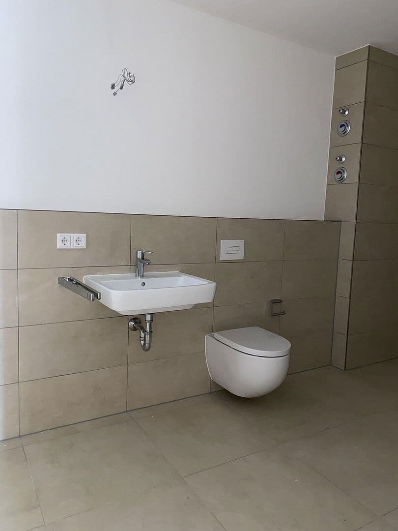 1 bedroom with open-plan kitchen flat to rent, 65 m², Neuburg an der Donau, Bavaria 1 bedroom with open-plan kitchen flat to rent, 65 m², Neuburg an der Donau, Bavaria