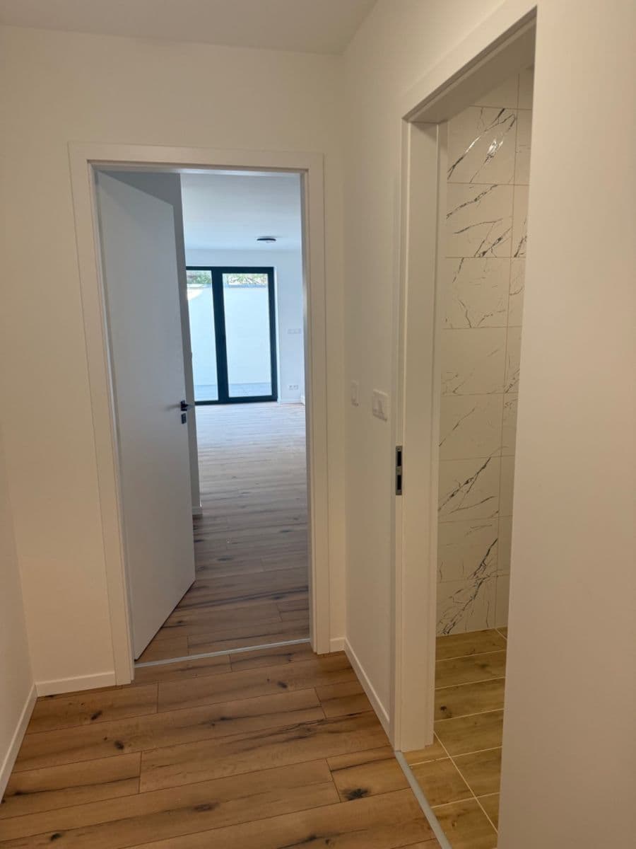 1 bedroom with open-plan kitchen flat to rent, 50 m², Blatného, Brno, Jihomoravský Region 1 bedroom with open-plan kitchen flat to rent, 50 m², Blatného, Brno, Jihomoravský Region