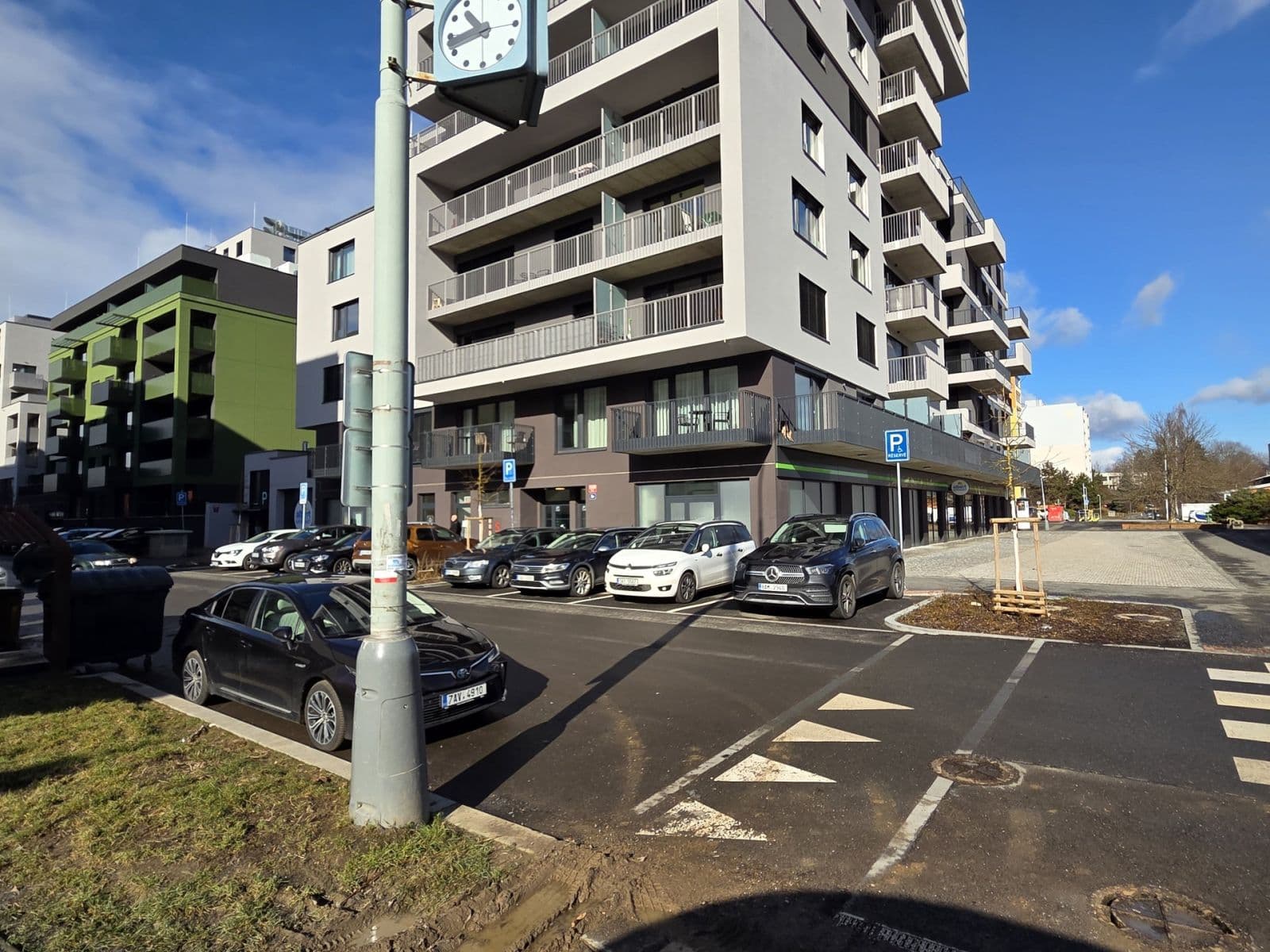 2 bedroom with open-plan kitchen flat to rent, 86 m², Hábova, Prague, Prague 2 bedroom with open-plan kitchen flat to rent, 86 m², Hábova, Prague, Prague