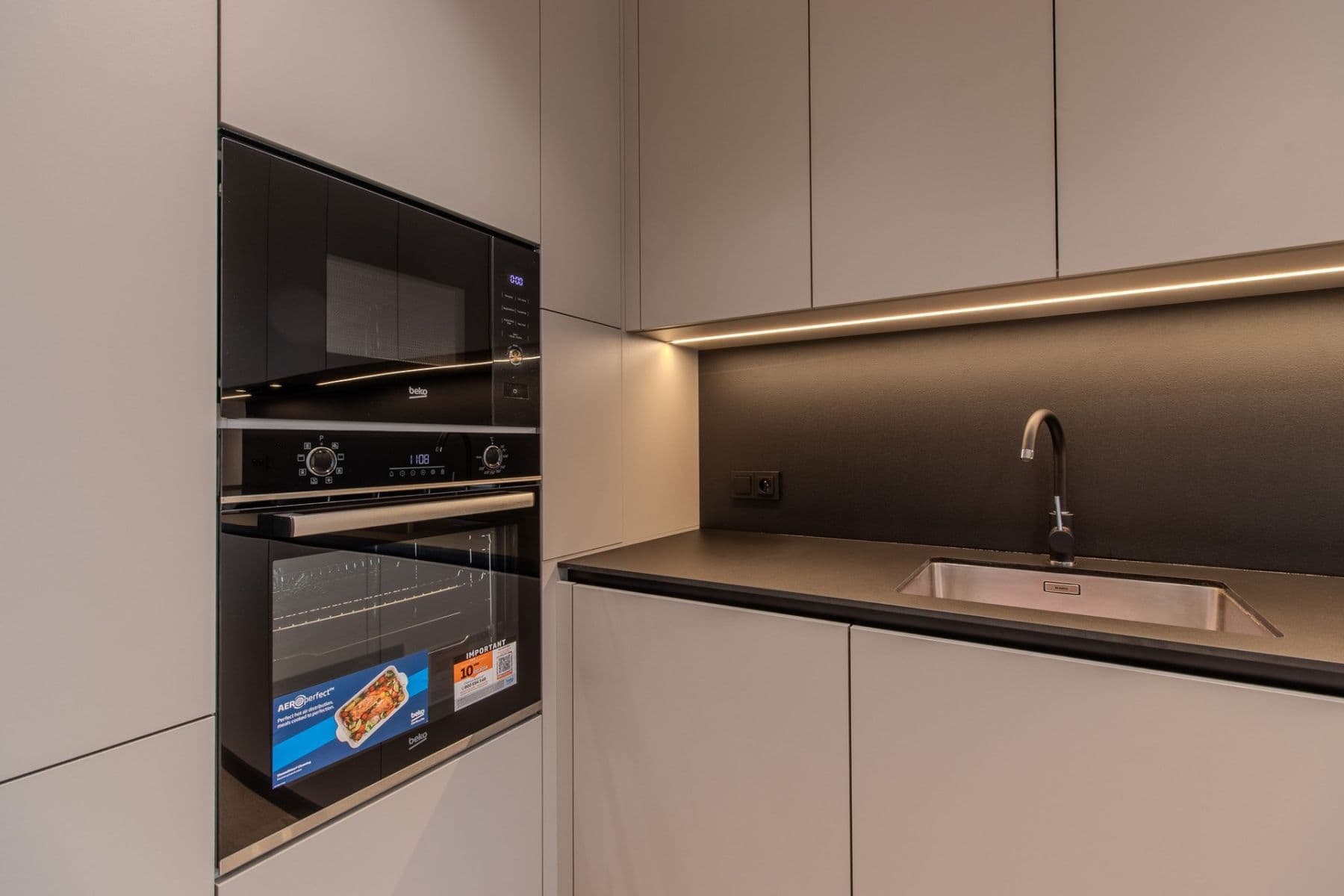 2 bedroom with open-plan kitchen flat to rent, 86 m², Hábova, Prague, Prague 2 bedroom with open-plan kitchen flat to rent, 86 m², Hábova, Prague, Prague