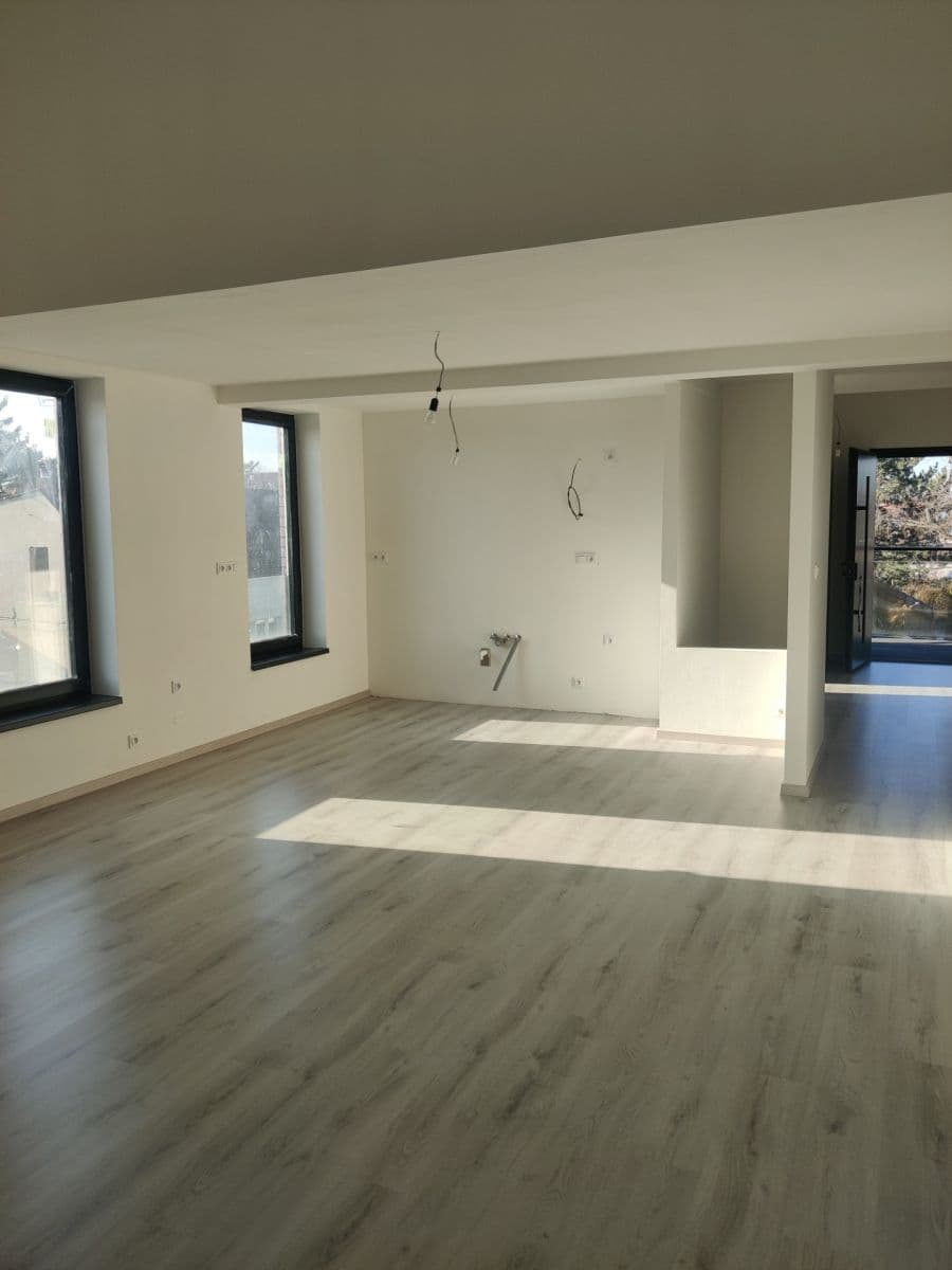 3 bedroom with open-plan kitchen flat for sale, 120 m², Palackého, Lysá nad Labem, Středočeský Region 3 bedroom with open-plan kitchen flat for sale, 120 m², Palackého, Lysá nad Labem, Středočeský Region