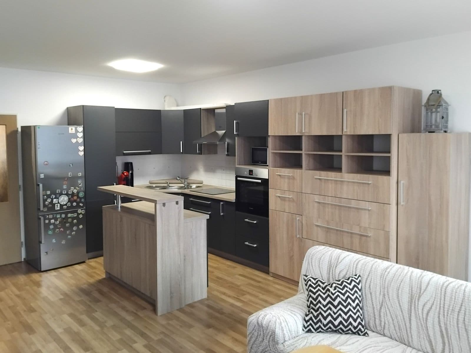 1 bedroom with open-plan kitchen flat for sale, 63 m², Na Okruhu, Jesenice, Středočeský Region 1 bedroom with open-plan kitchen flat for sale, 63 m², Na Okruhu, Jesenice, Středočeský Region