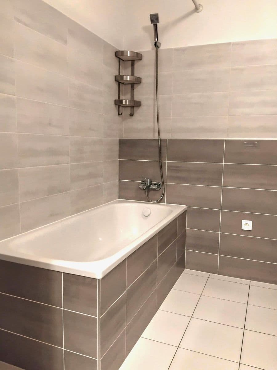 1 bedroom with open-plan kitchen flat for sale, 63 m², Na Okruhu, Jesenice, Středočeský Region 1 bedroom with open-plan kitchen flat for sale, 63 m², Na Okruhu, Jesenice, Středočeský Region