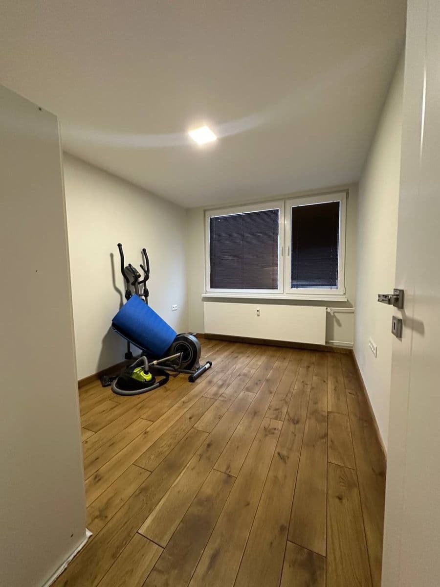 3 bedroom flat to rent, 70 m², Láskova, Prague, Prague 3 bedroom flat to rent, 70 m², Láskova, Prague, Prague