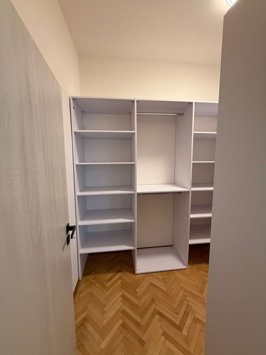 1 bedroom with open-plan kitchen flat to rent, 63 m², Schnirchova, Prague, Prague 1 bedroom with open-plan kitchen flat to rent, 63 m², Schnirchova, Prague, Prague