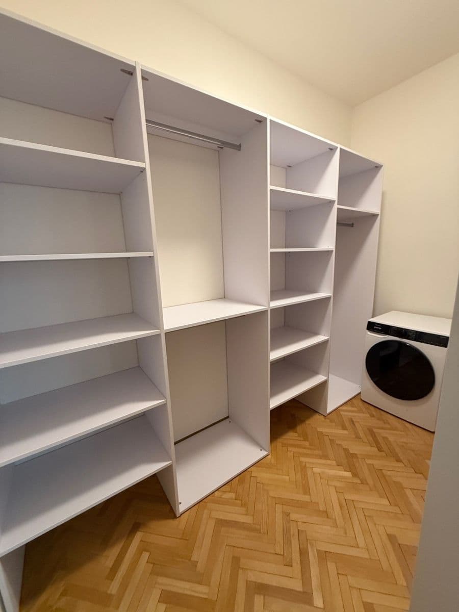 1 bedroom with open-plan kitchen flat to rent, 63 m², Schnirchova, Prague, Prague 1 bedroom with open-plan kitchen flat to rent, 63 m², Schnirchova, Prague, Prague