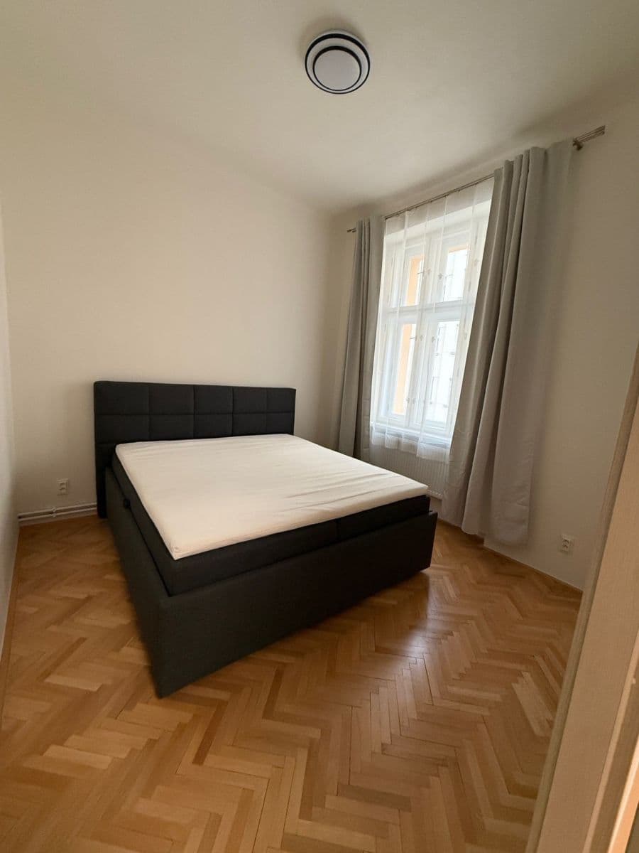 1 bedroom with open-plan kitchen flat to rent, 63 m², Schnirchova, Prague, Prague 1 bedroom with open-plan kitchen flat to rent, 63 m², Schnirchova, Prague, Prague