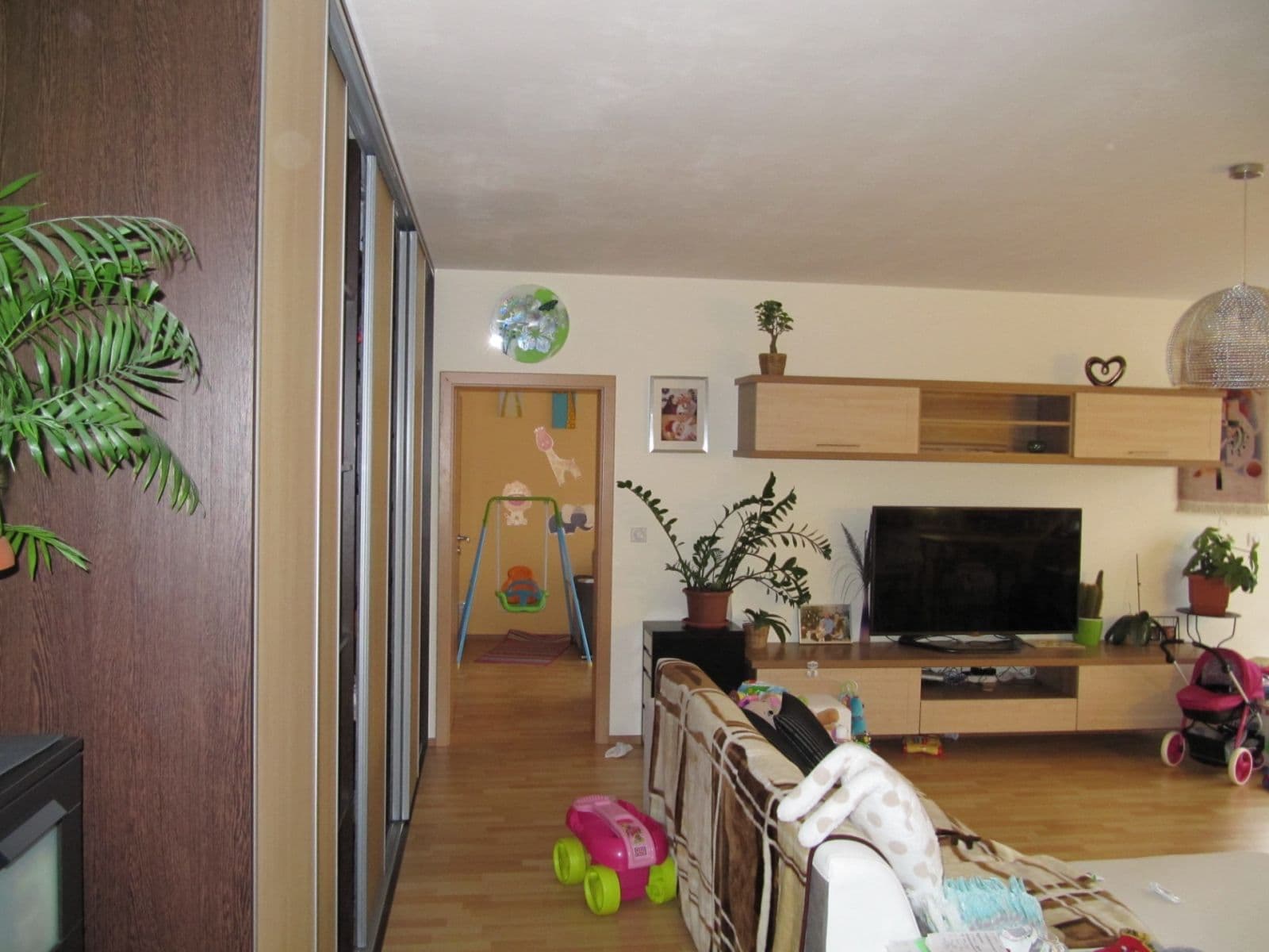 3 bedroom flat to rent, 98 m², Chotěšovská, Prague, Prague 3 bedroom flat to rent, 98 m², Chotěšovská, Prague, Prague