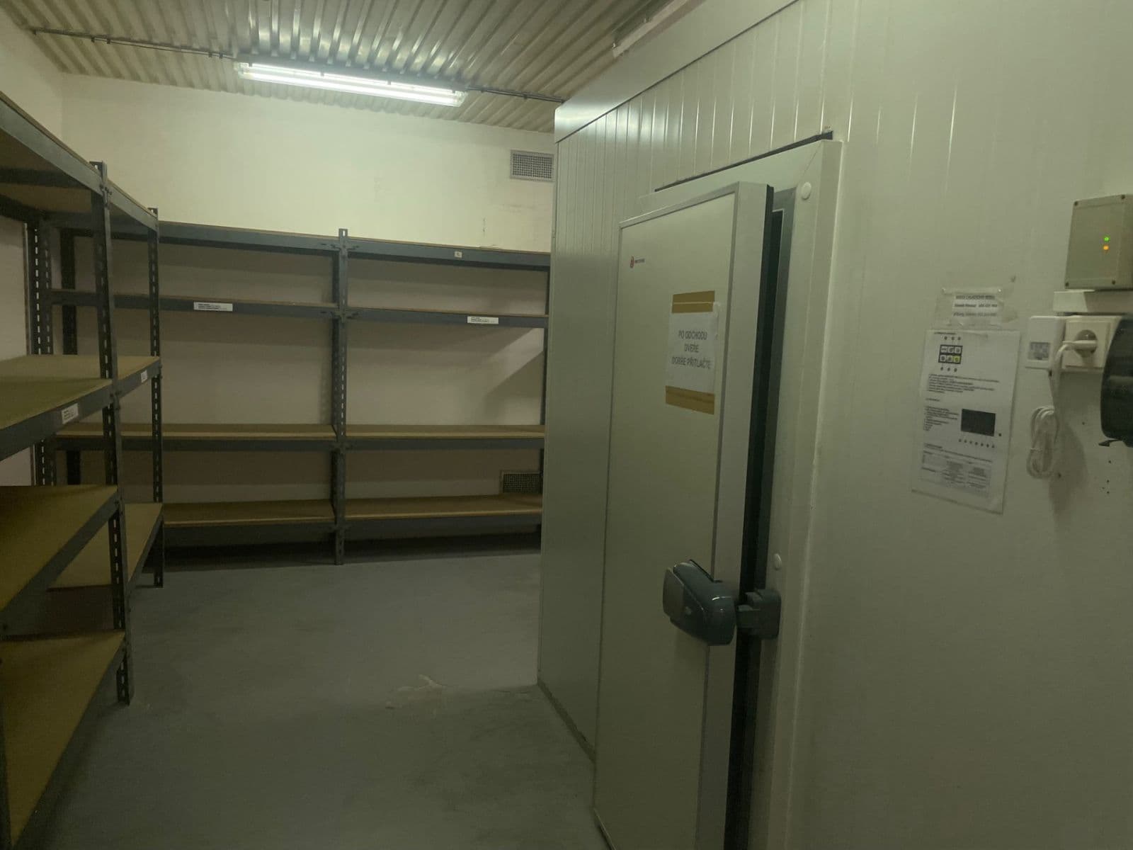 non-residential property to rent, 140 m², U Zeměpisného ústavu, Prague, Prague non-residential property to rent, 140 m², U Zeměpisného ústavu, Prague, Prague