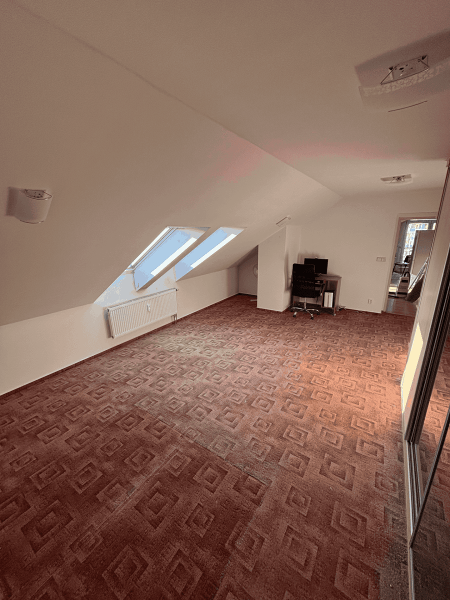 2 bedroom with open-plan kitchen flat for sale, 82 m², Dubinská, Pardubice, Pardubický Region 2 bedroom with open-plan kitchen flat for sale, 82 m², Dubinská, Pardubice, Pardubický Region