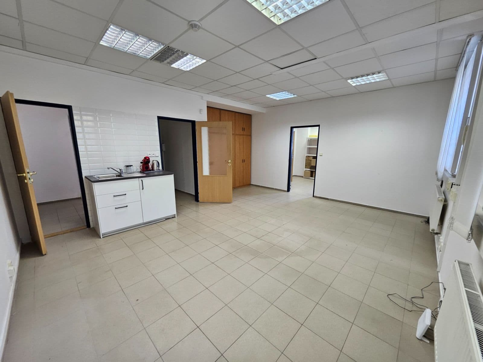 non-residential property to rent, 77 m², Záběhlická, Prague, Prague non-residential property to rent, 77 m², Záběhlická, Prague, Prague