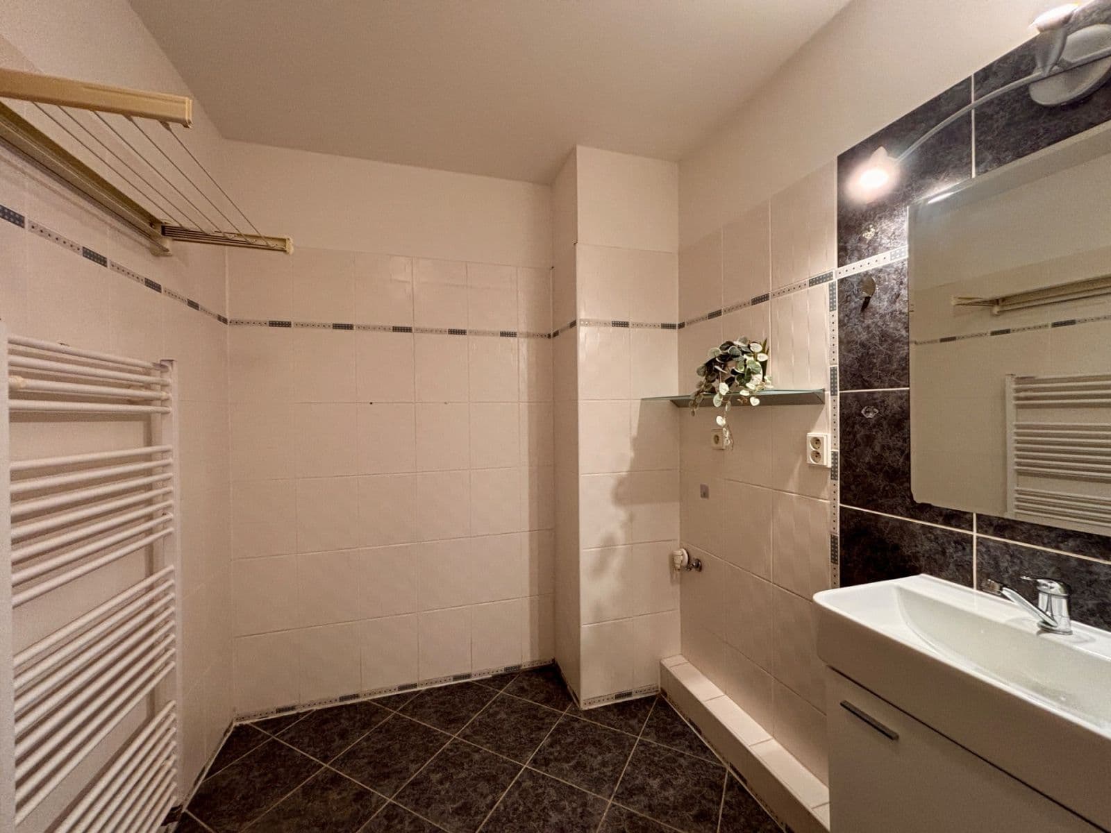 2 bedroom with open-plan kitchen flat to rent, 64 m², Handkeho, Olomouc, Olomoucký Region 2 bedroom with open-plan kitchen flat to rent, 64 m², Handkeho, Olomouc, Olomoucký Region