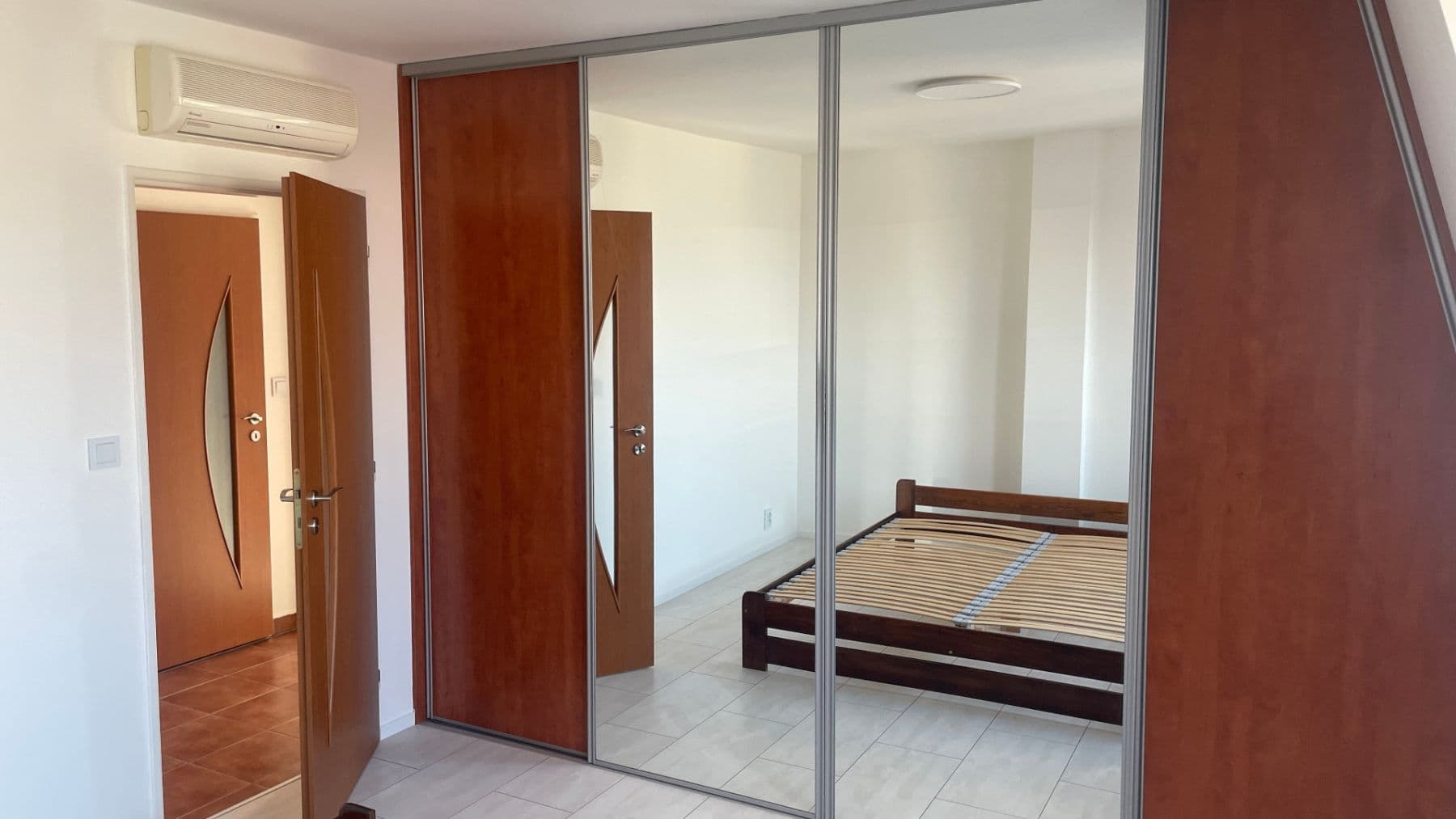 2 bedroom with open-plan kitchen flat to rent, 64 m², Handkeho, Olomouc, Olomoucký Region 2 bedroom with open-plan kitchen flat to rent, 64 m², Handkeho, Olomouc, Olomoucký Region